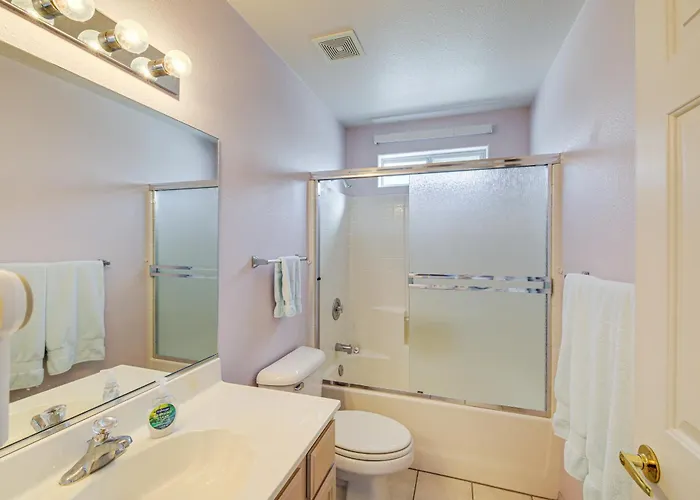 Holiday home Hike, Boat, Golf & Unwind: Havasu Home! Lake Havasu City
